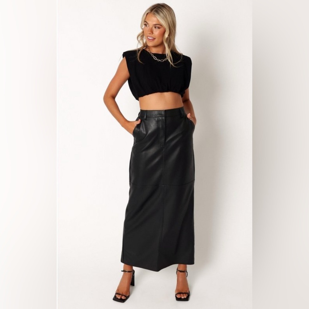 Fitted Black Faux Leather Column Pencil Maxi Skirt - size M - NEW